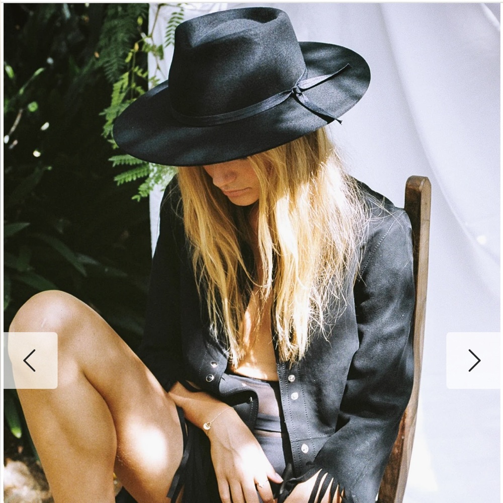 Lack of color Hats